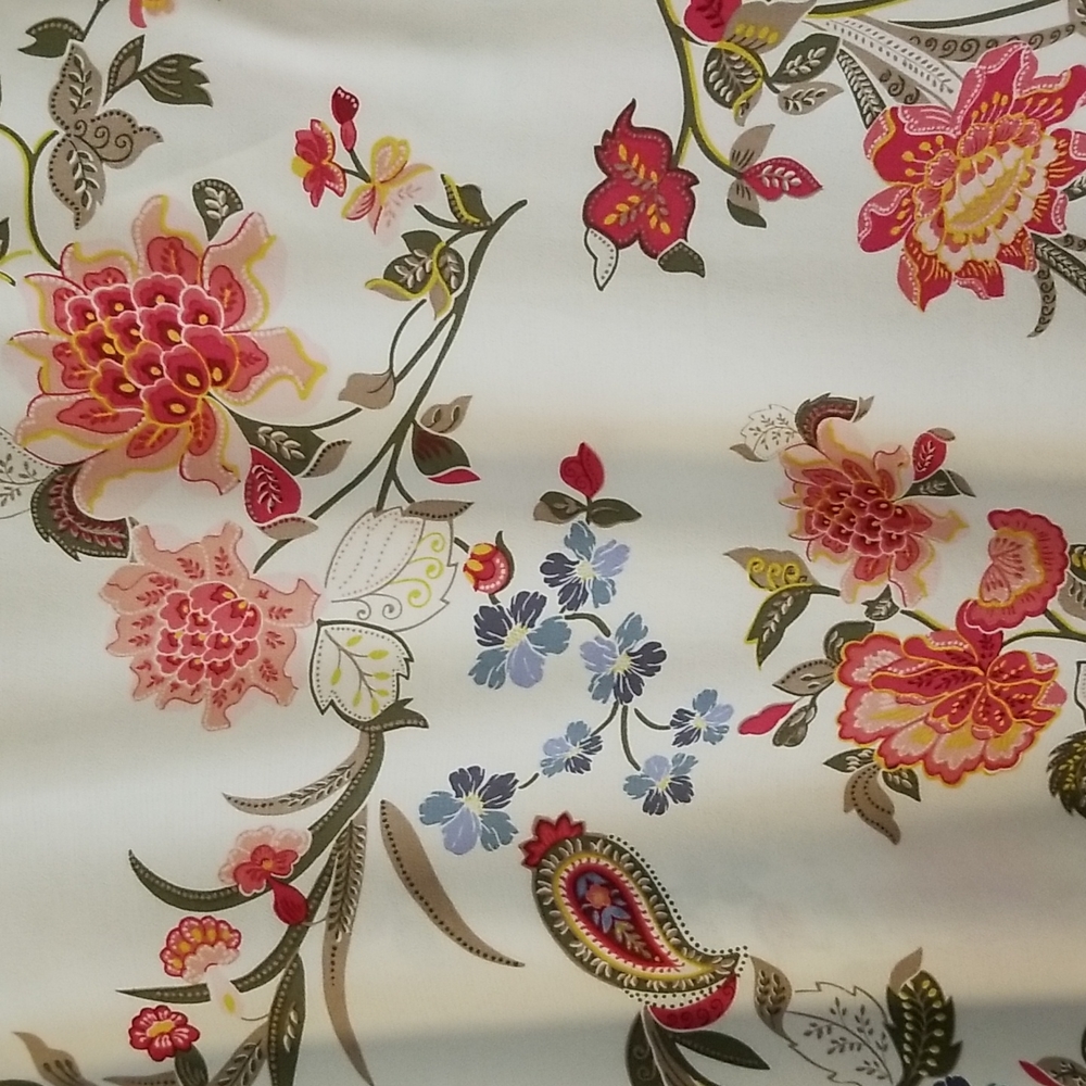 Floral blouse - Picture 3 of 7